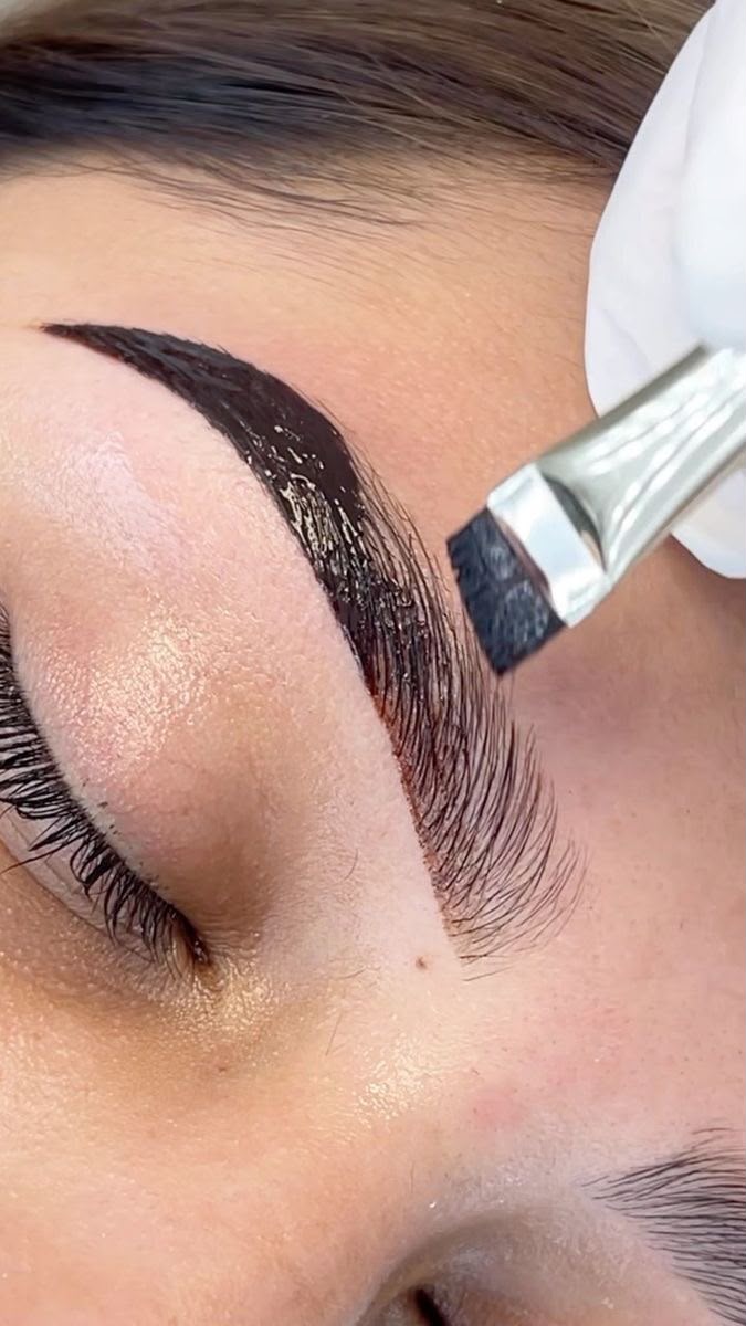 Tintado de cejas / Brow Tint